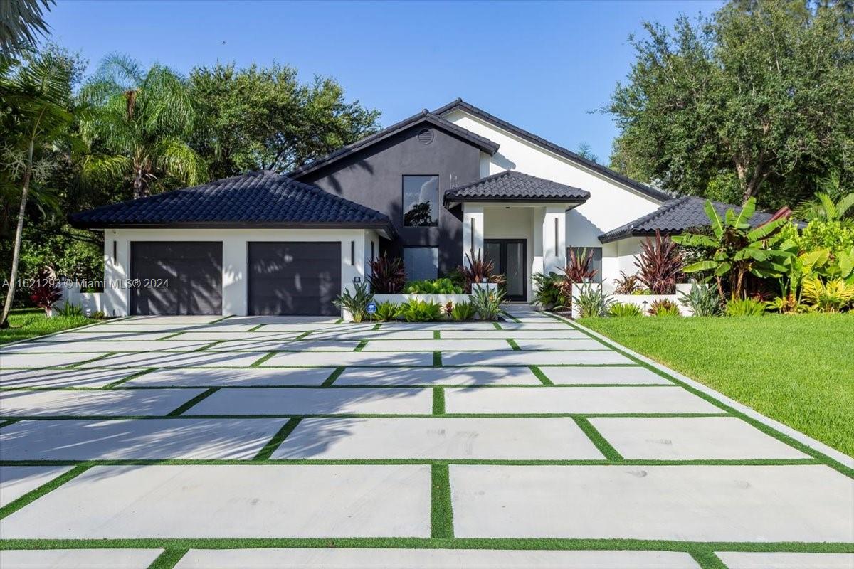 PLANTATION ACRES PLAZA - Residential