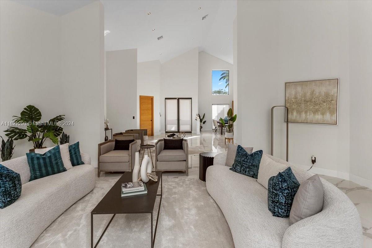 PLANTATION ACRES PLAZA - Residential