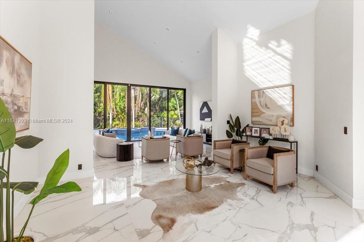 PLANTATION ACRES PLAZA - Residential