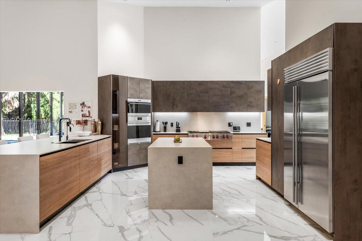 PLANTATION ACRES PLAZA - Residential