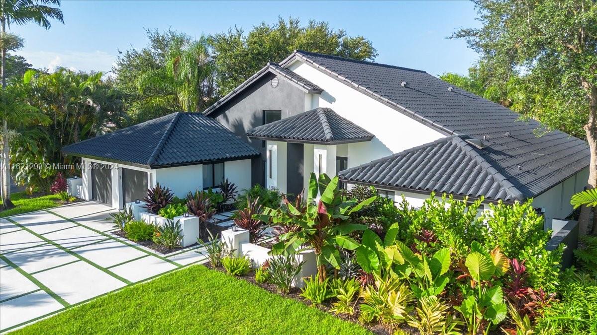 PLANTATION ACRES PLAZA - Residential