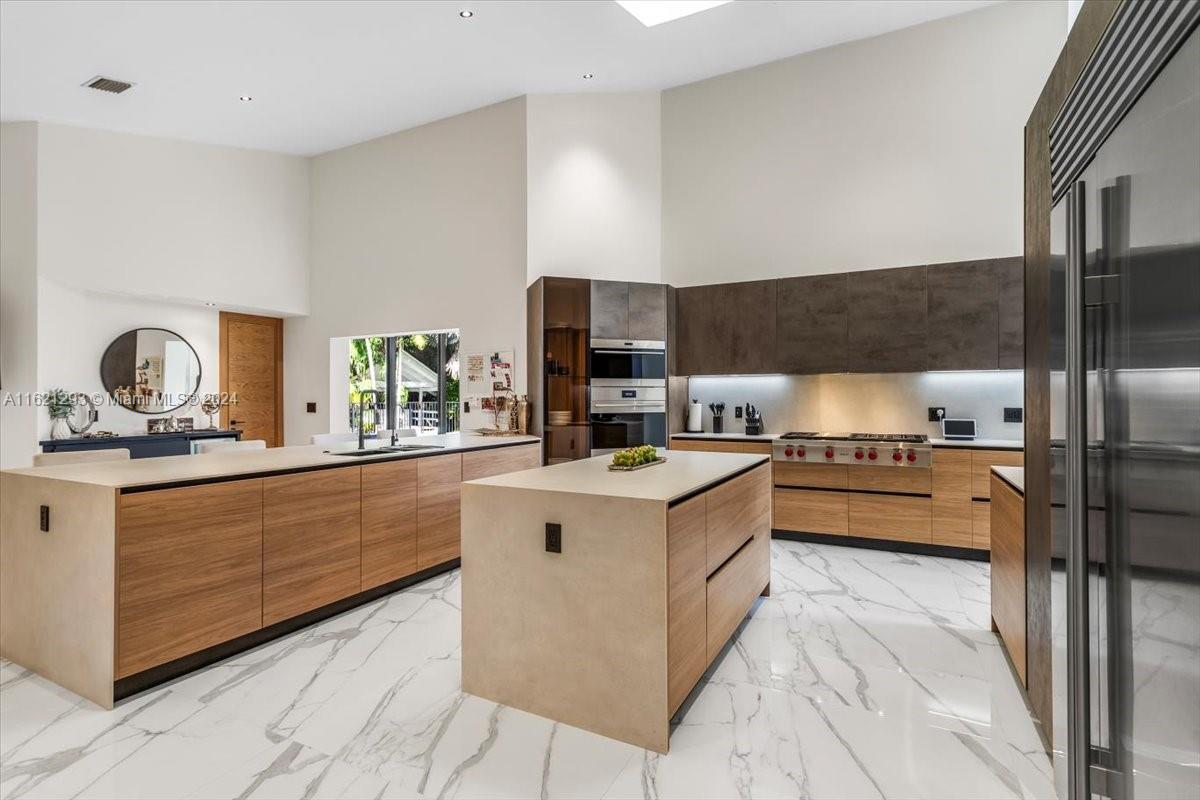 PLANTATION ACRES PLAZA - Residential