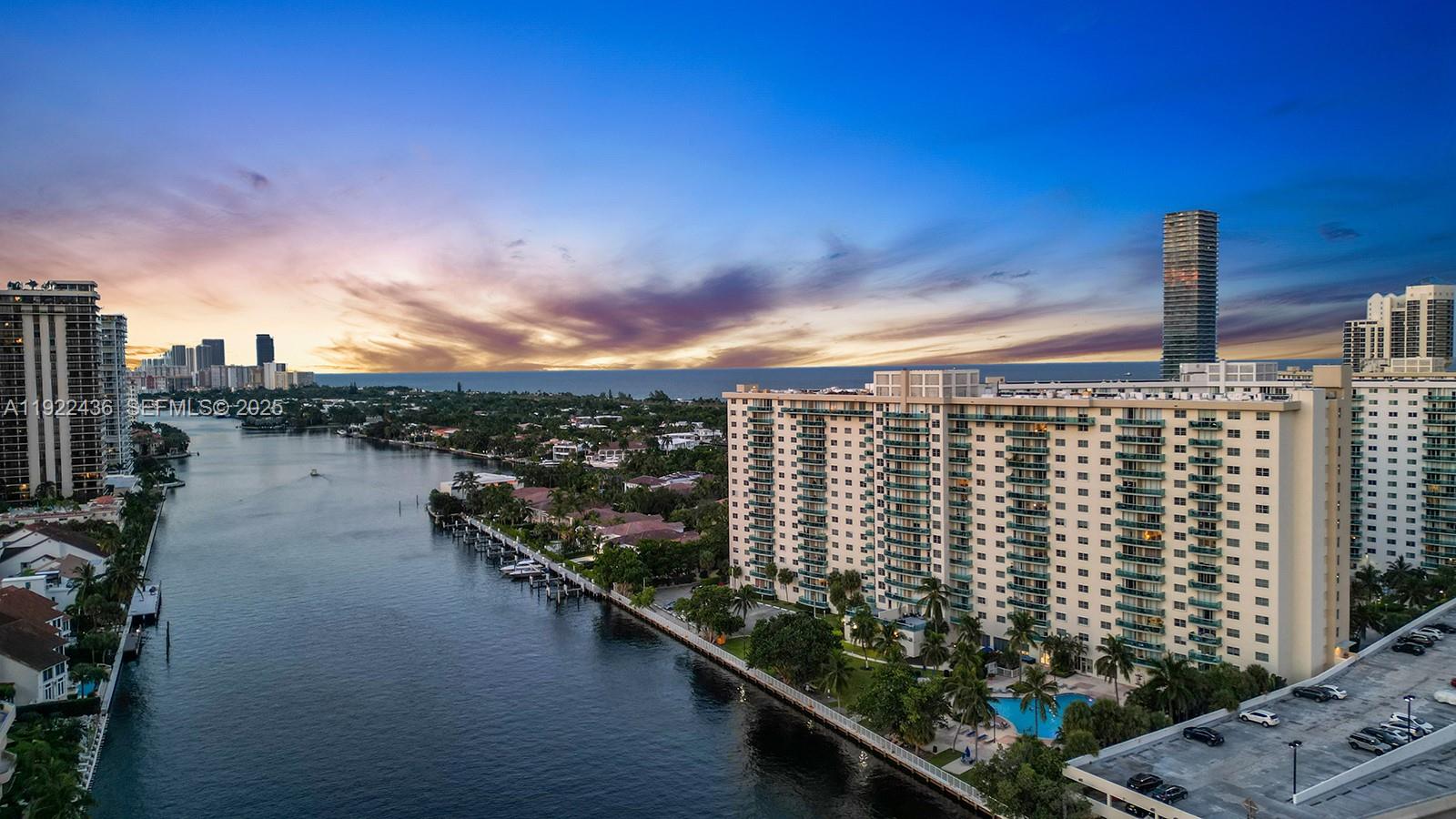 OCEANVIEW BUILDING A CONDO - Residential