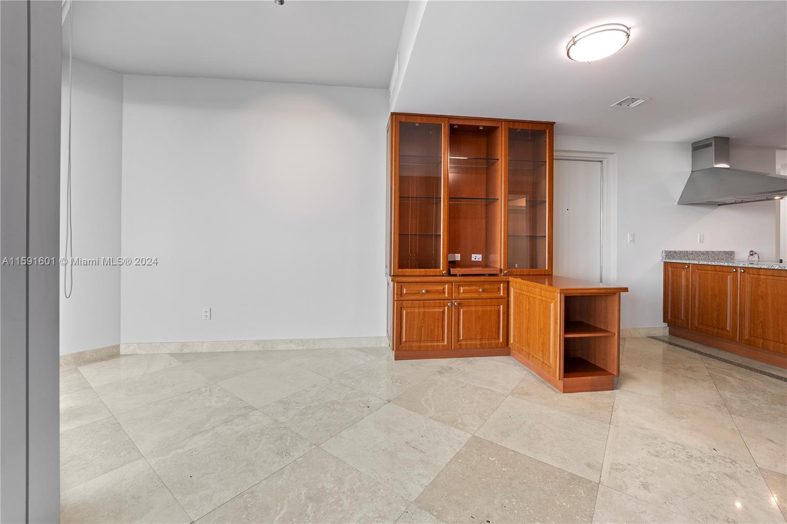 SANTA MARIA CONDO - Residential