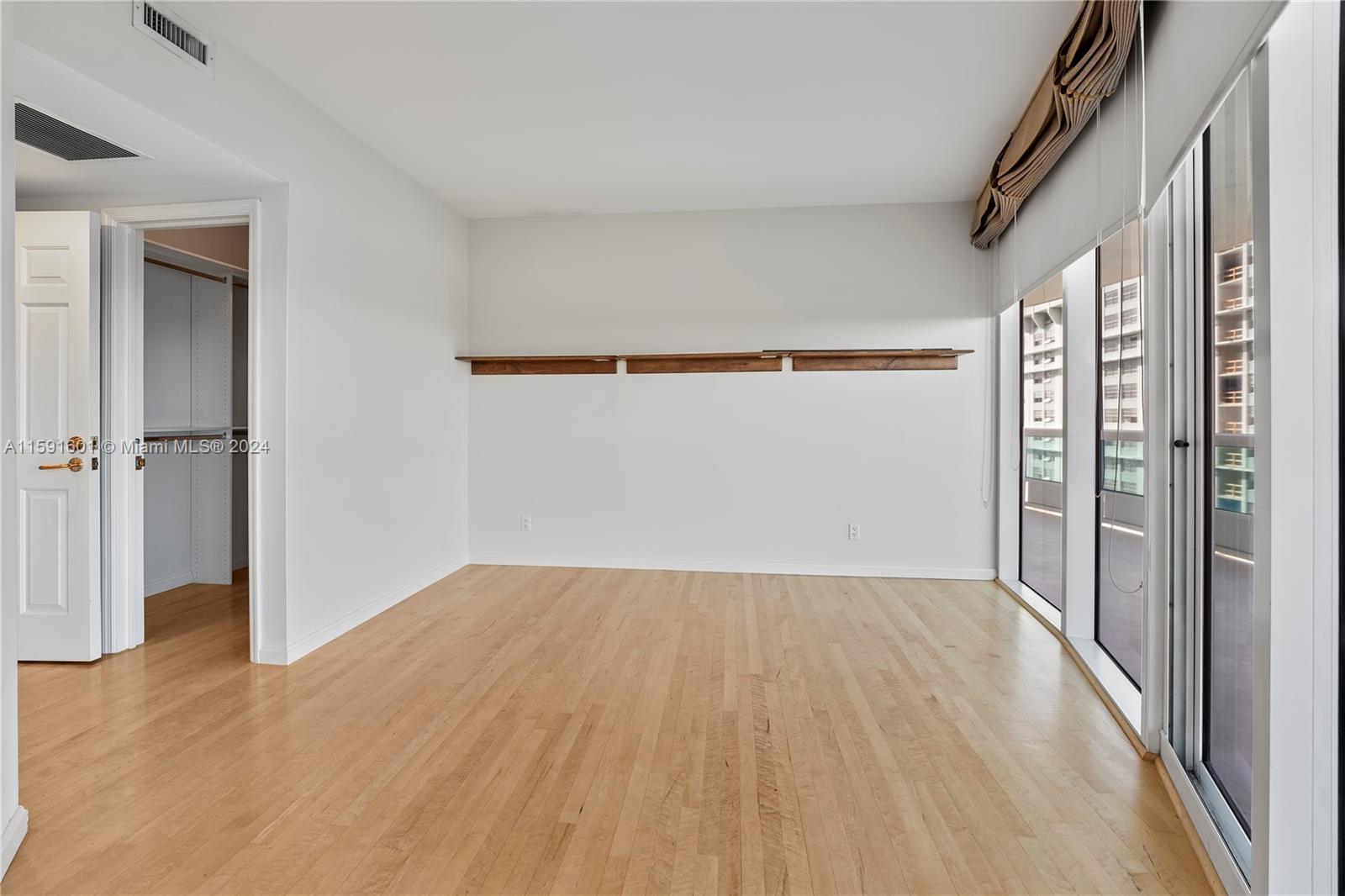 SANTA MARIA CONDO - Residential