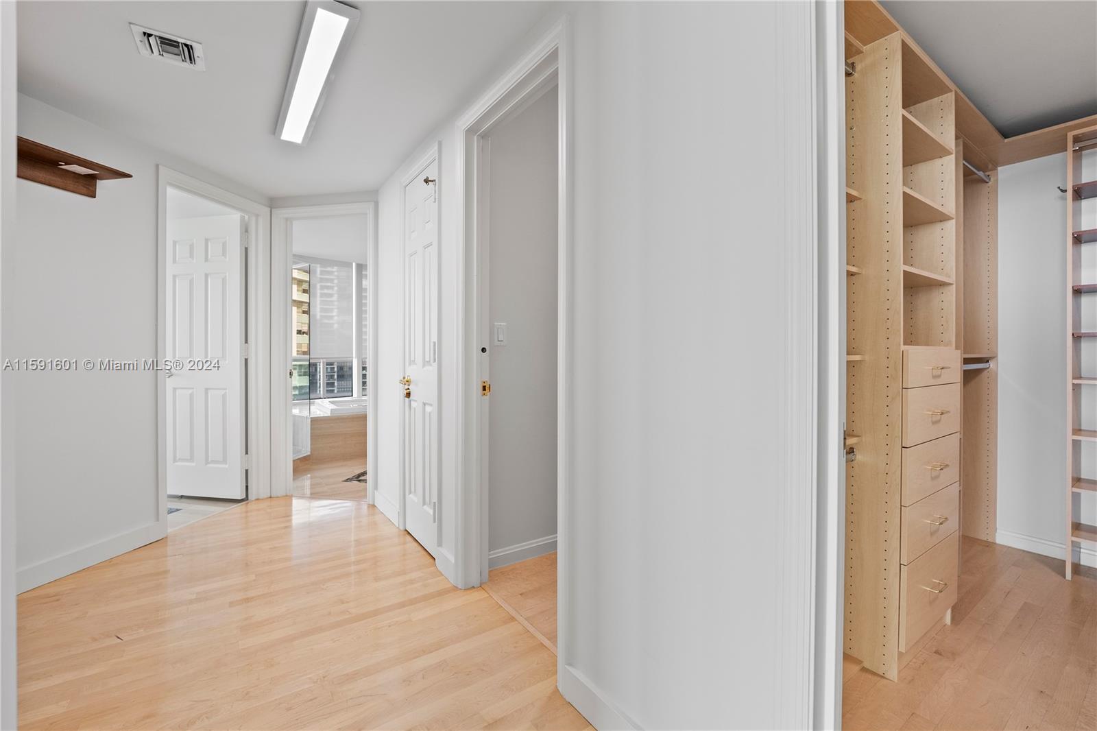 SANTA MARIA CONDO - Residential