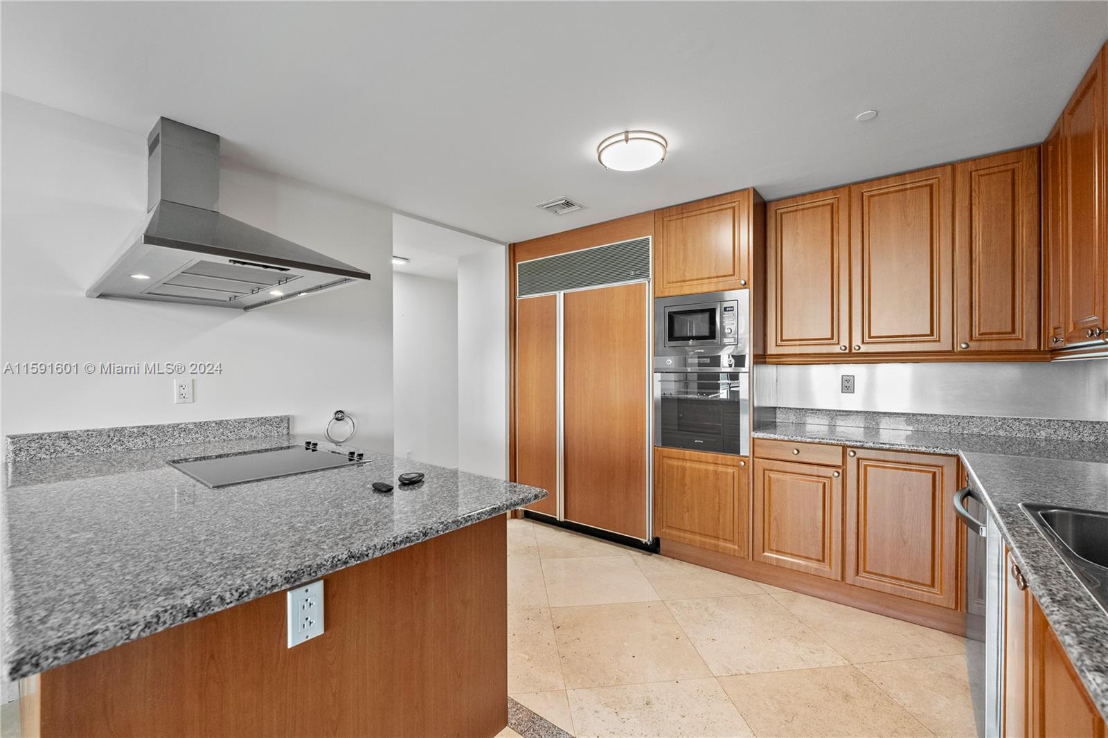 SANTA MARIA CONDO - Residential