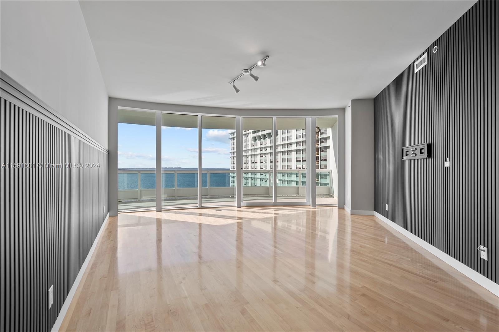 SANTA MARIA CONDO - Residential