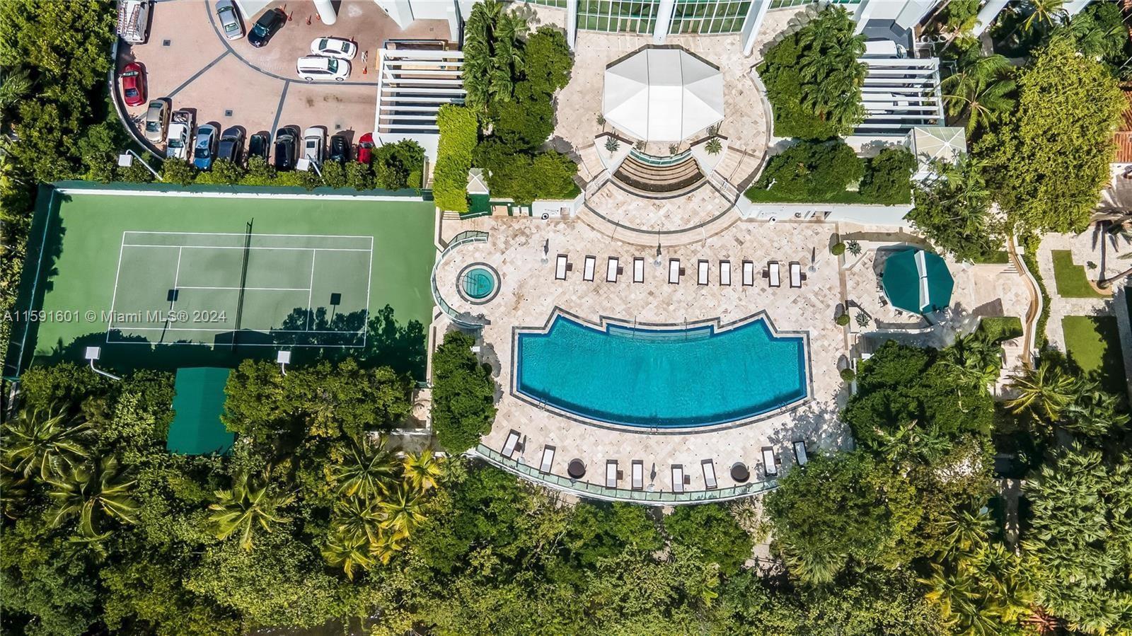 SANTA MARIA CONDO - Residential