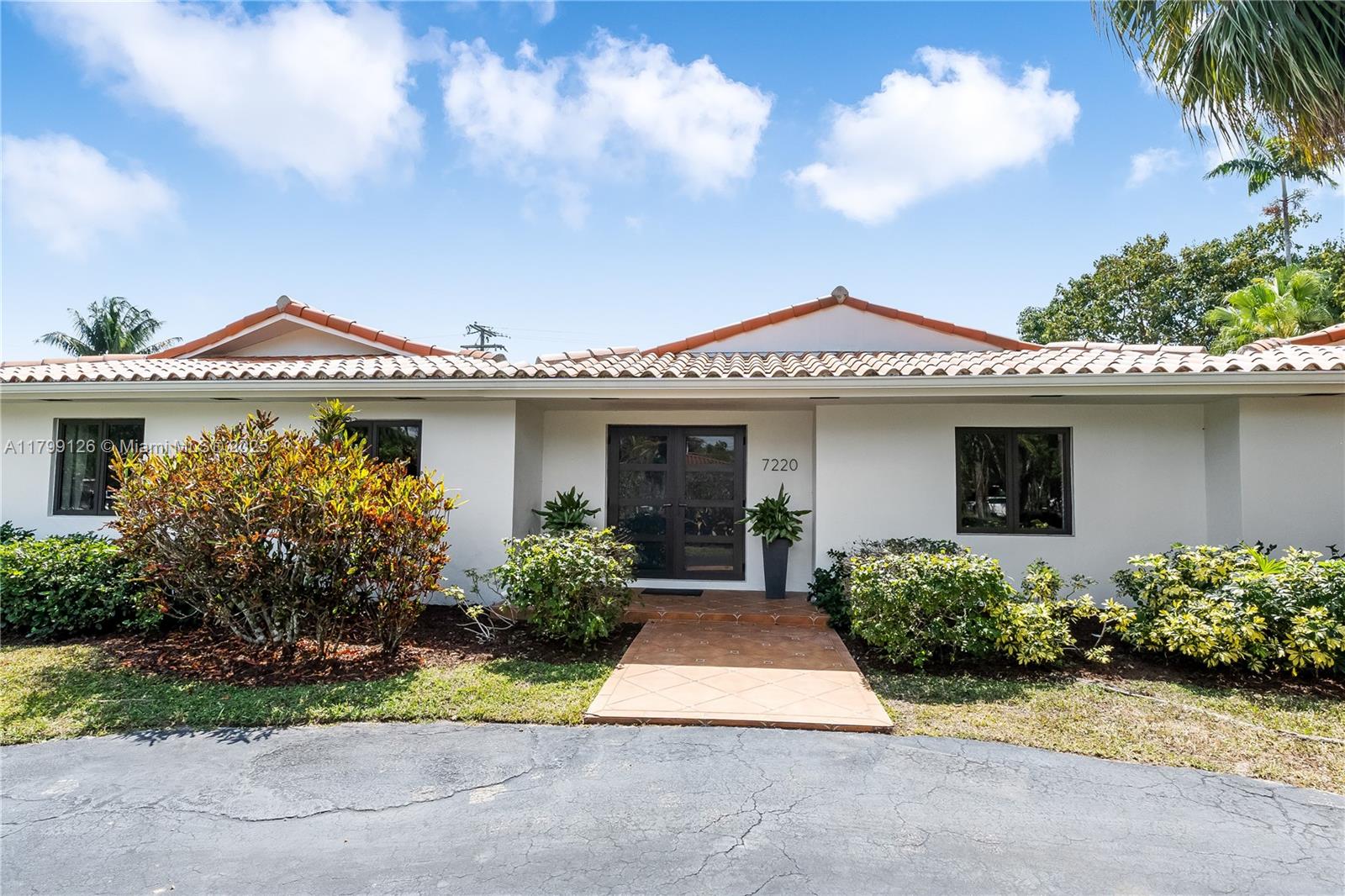 7220 SW 107th Terr