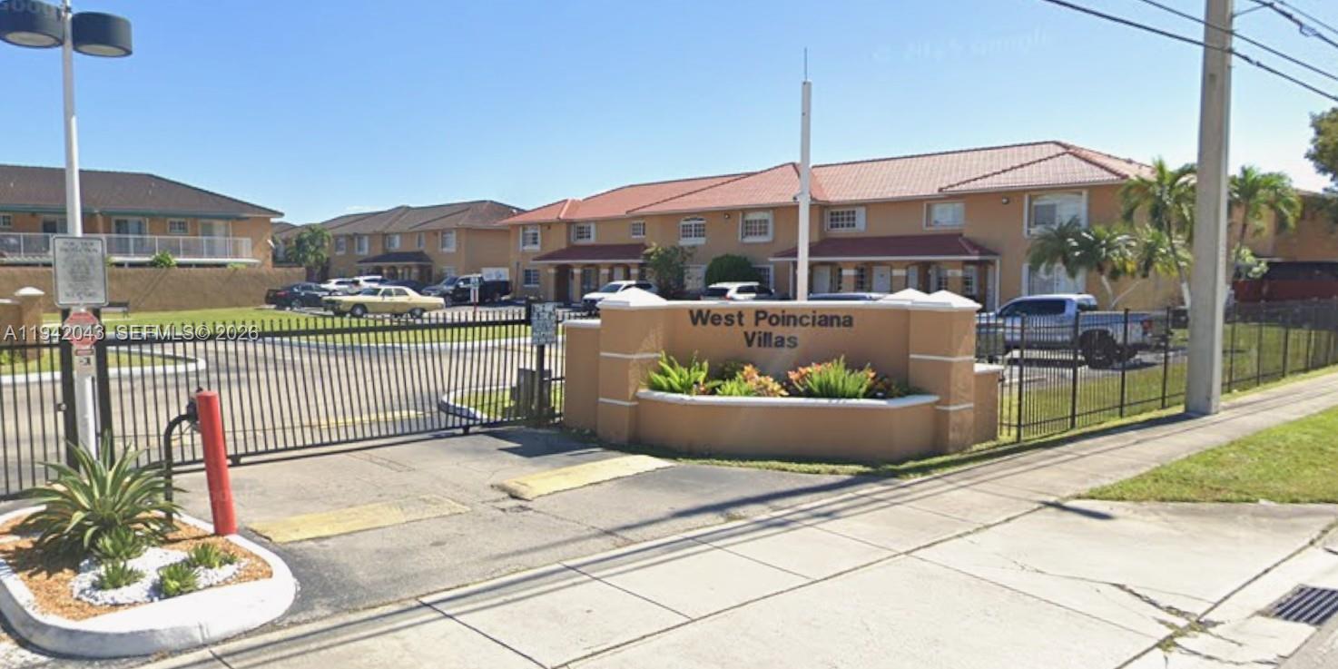 WEST POINCIANA VILLAS CON - Residential