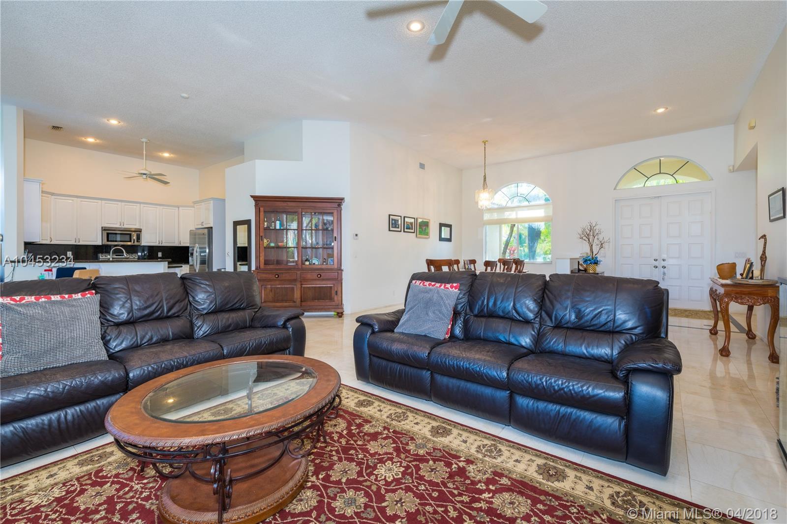 OAKBROOK - Residential