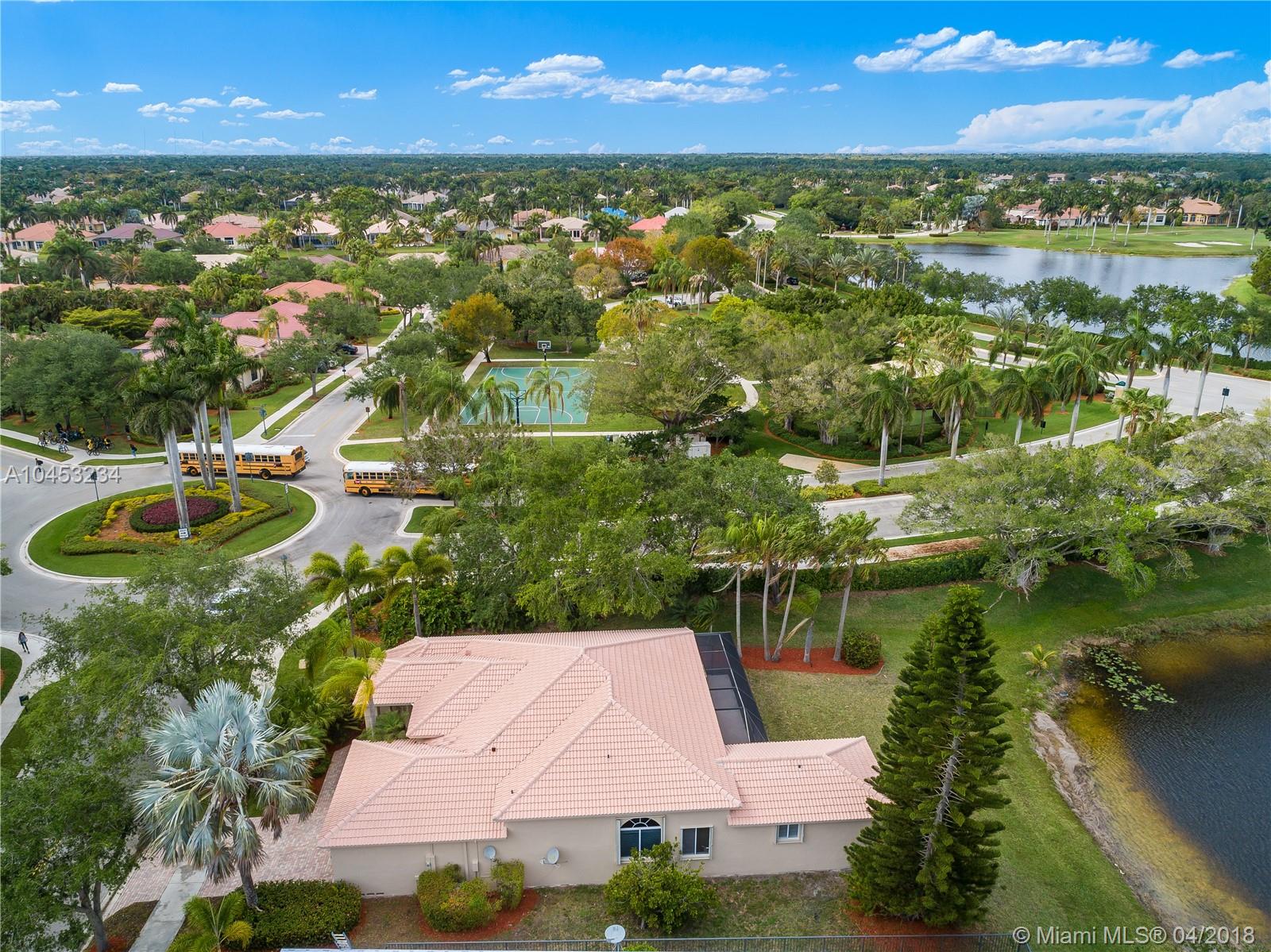 OAKBROOK - Residential