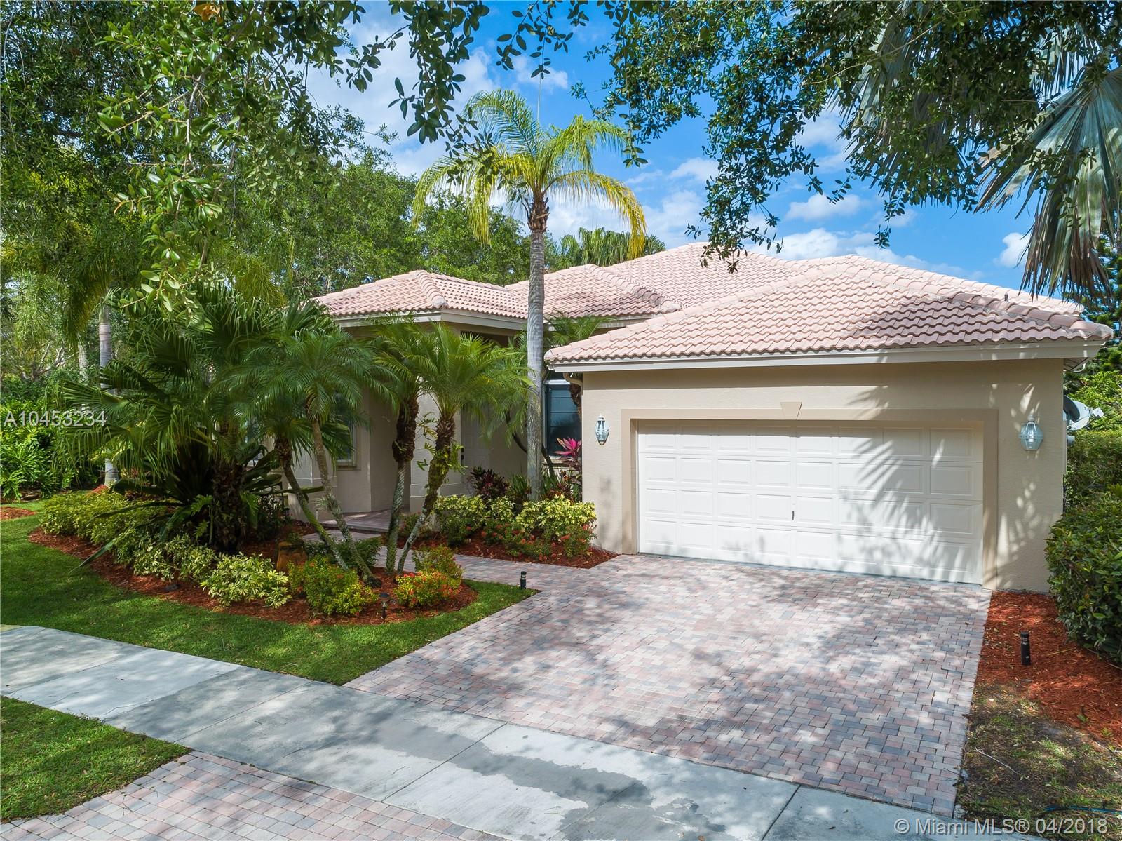 OAKBROOK - Residential