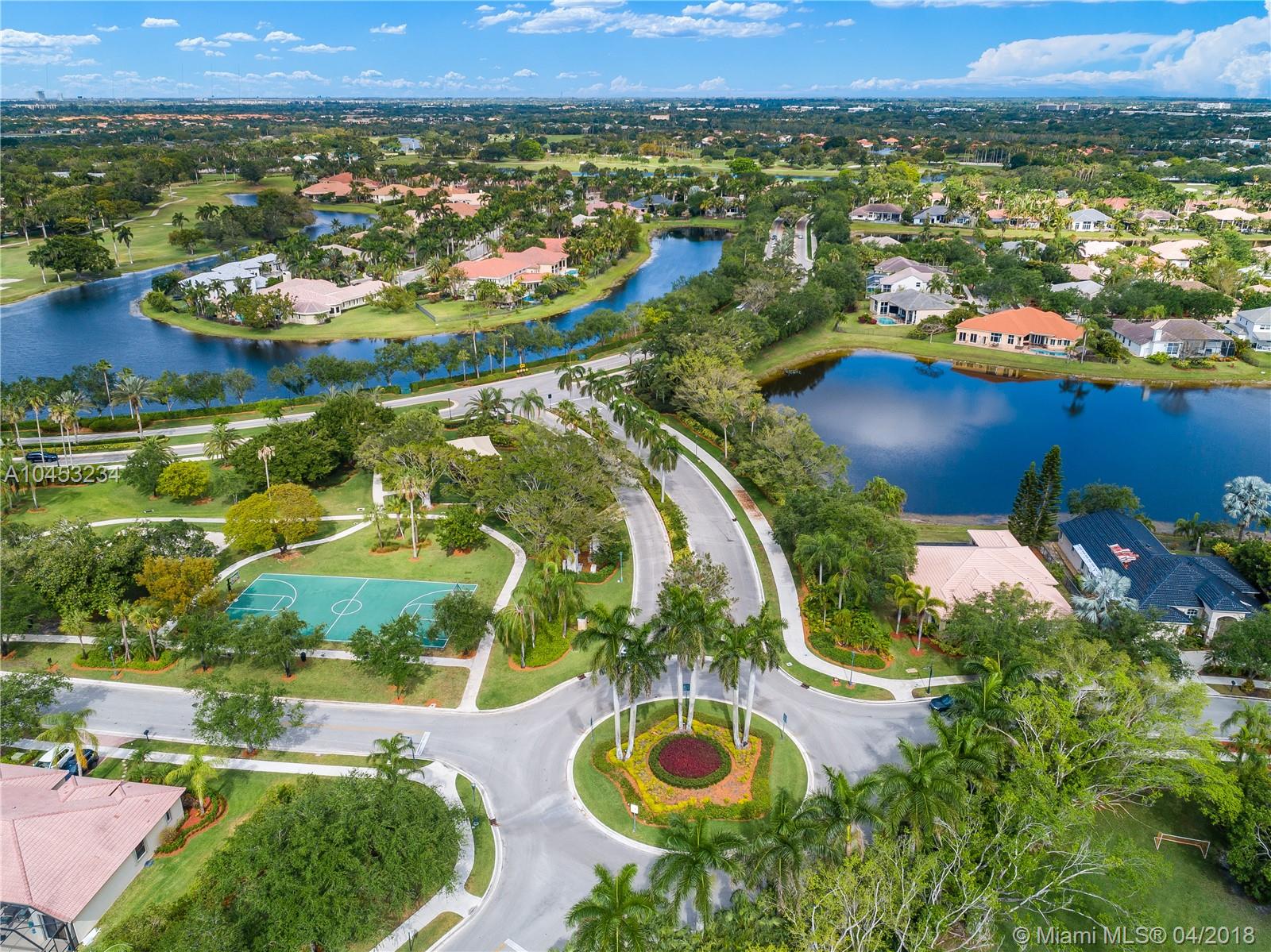 OAKBROOK - Residential