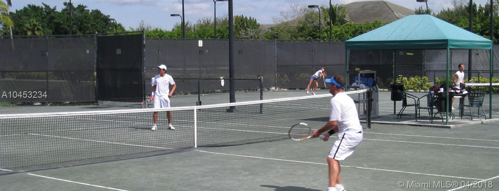 OAKBROOK - Residential