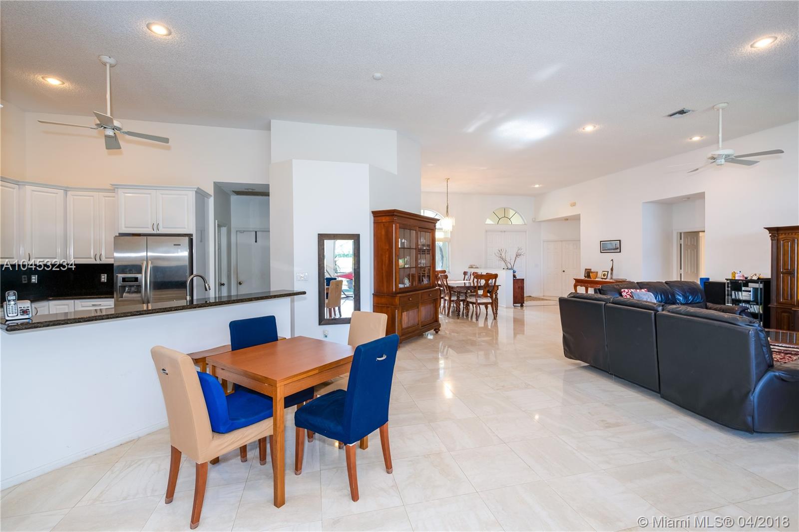 OAKBROOK - Residential