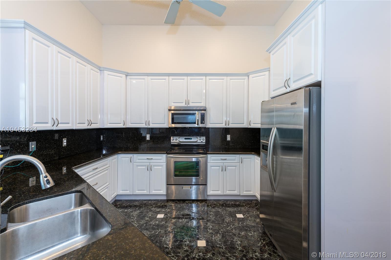 OAKBROOK - Residential