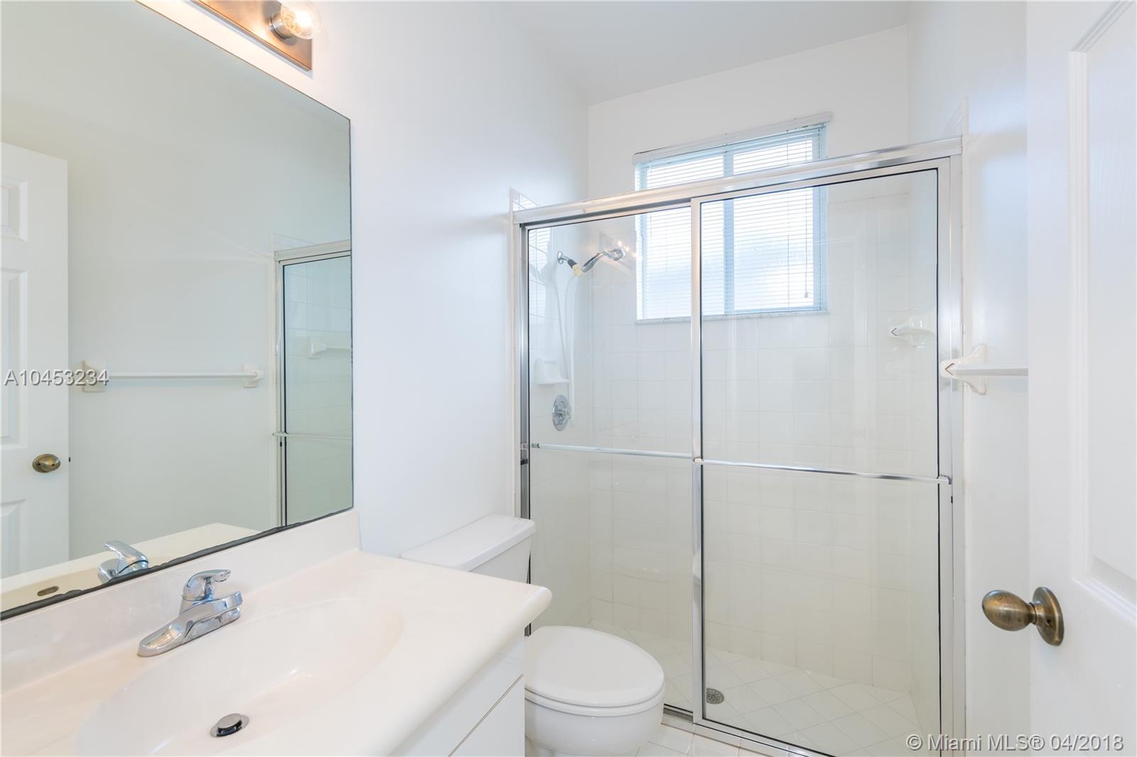 OAKBROOK - Residential