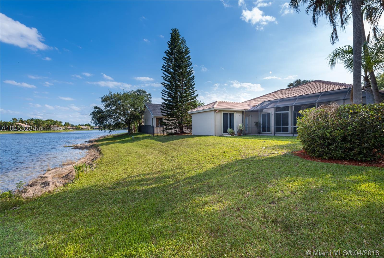 OAKBROOK - Residential