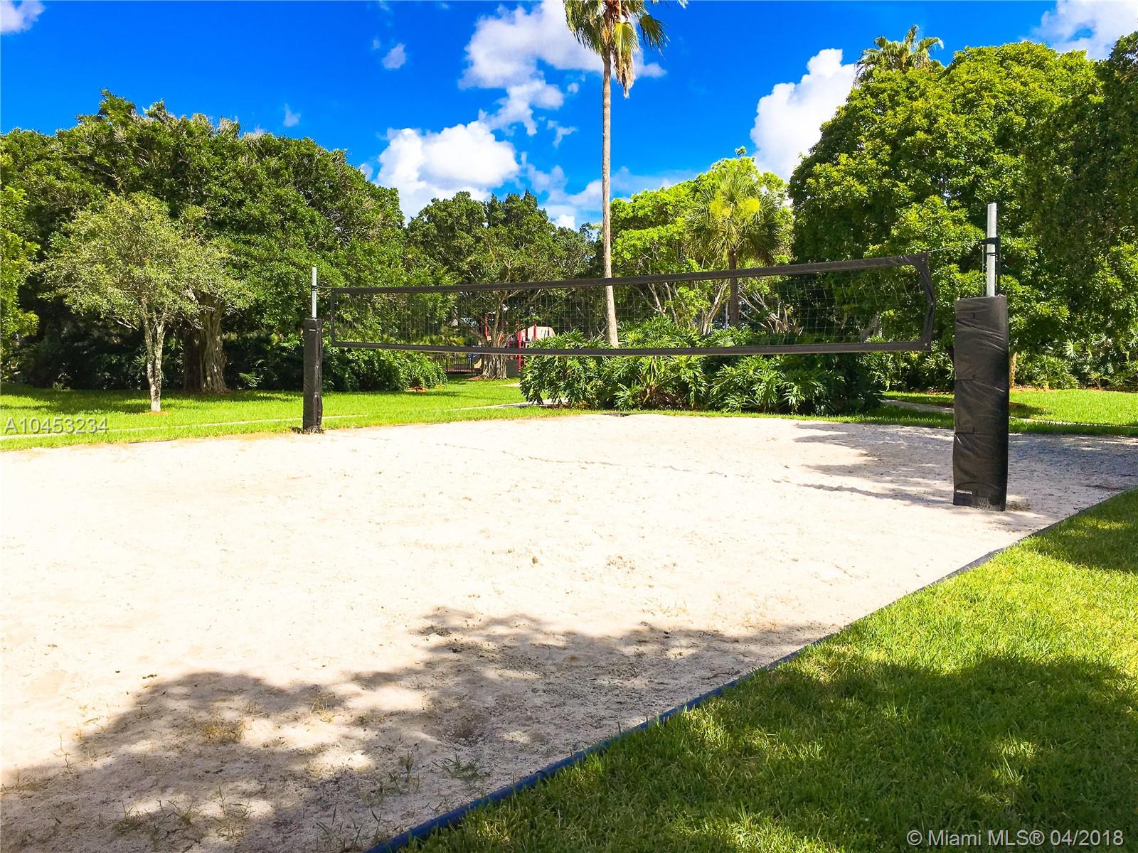 OAKBROOK - Residential