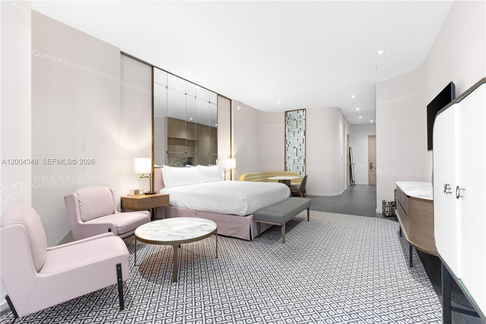 801 SMA DESIGNER SUITES C - Residential