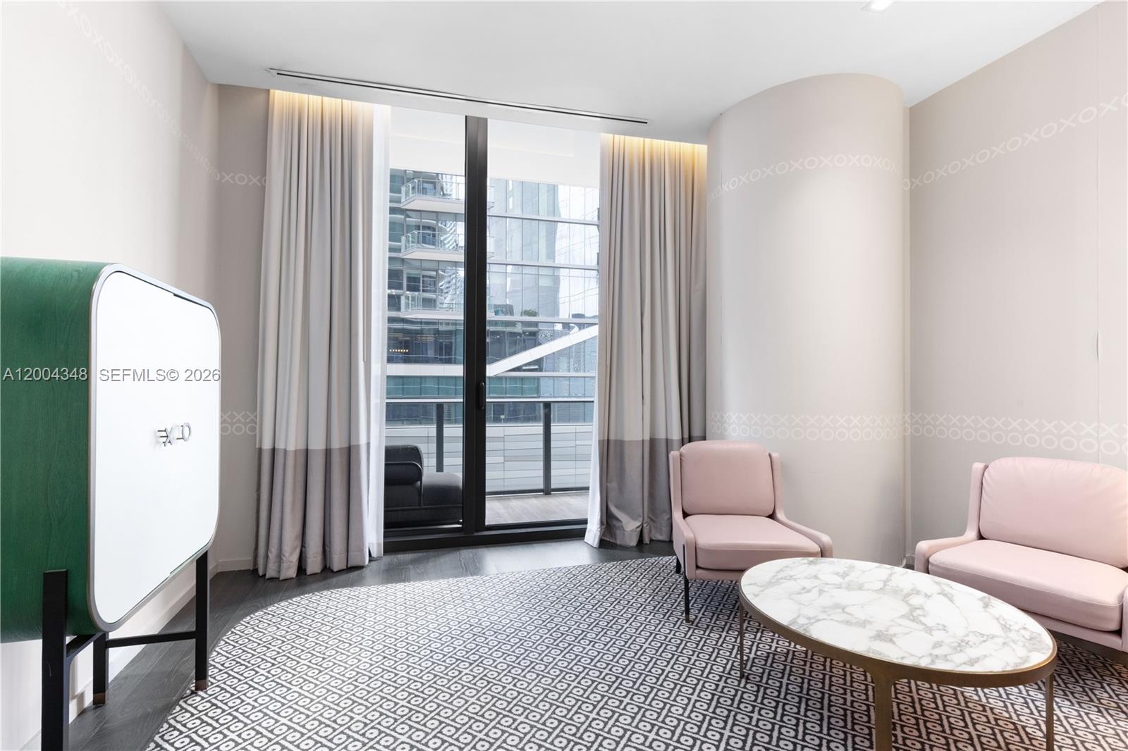 801 SMA DESIGNER SUITES C - Residential