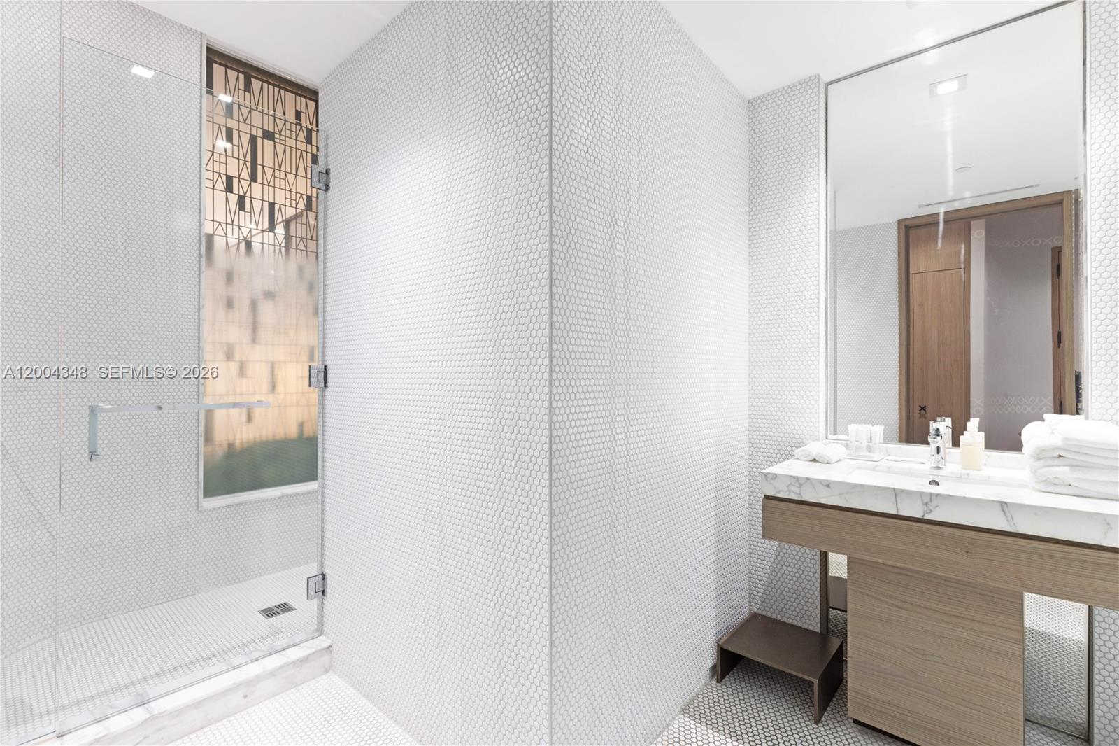 801 SMA DESIGNER SUITES C - Residential