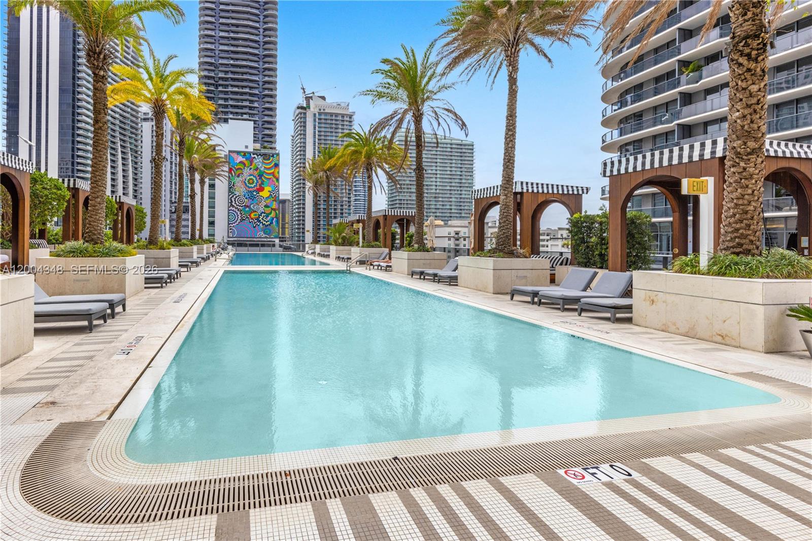 801 SMA DESIGNER SUITES C - Residential