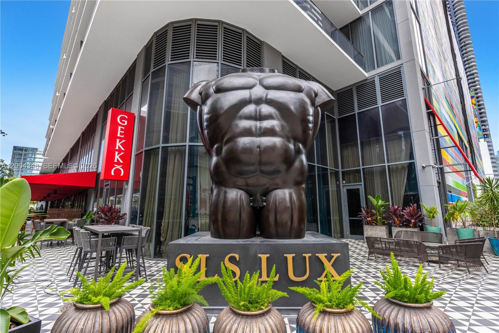 801 SMA DESIGNER SUITES C - Residential