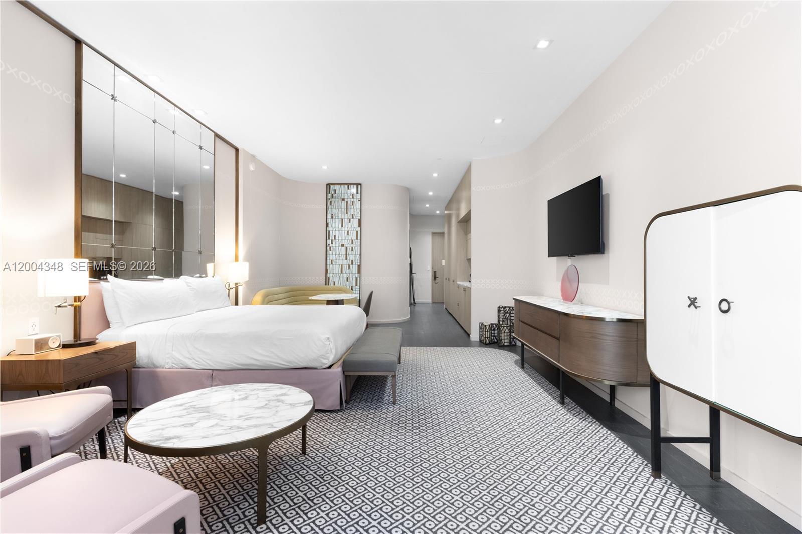 801 SMA DESIGNER SUITES C - Residential