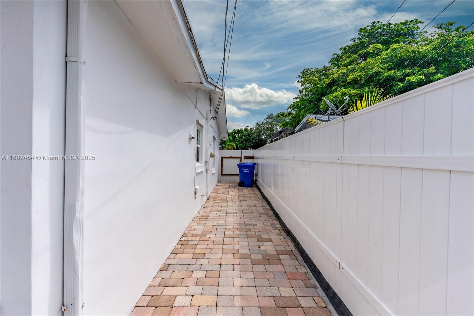 DRIFTWOOD ESTATES NO 2 - Residential