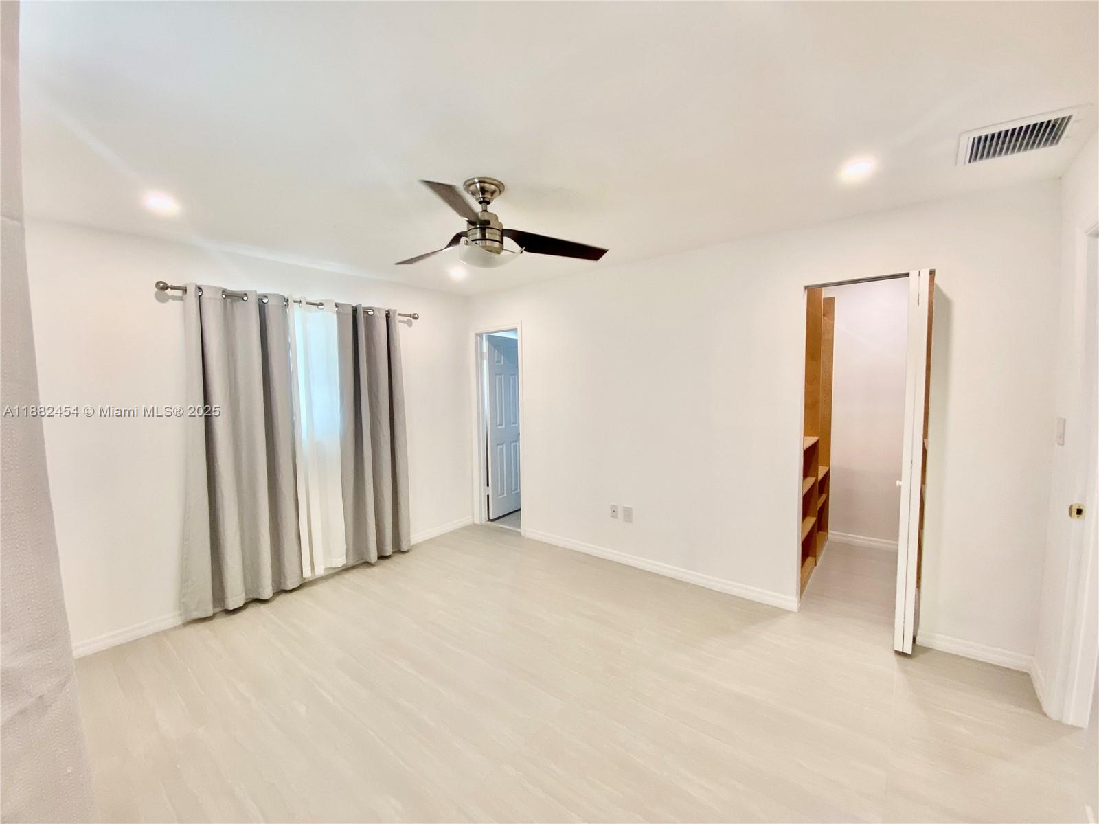 DRIFTWOOD ESTATES NO 2 - Residential