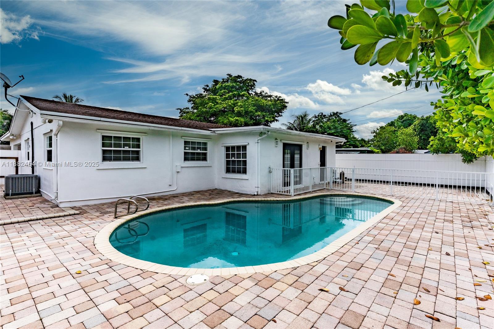 DRIFTWOOD ESTATES NO 2 - Residential