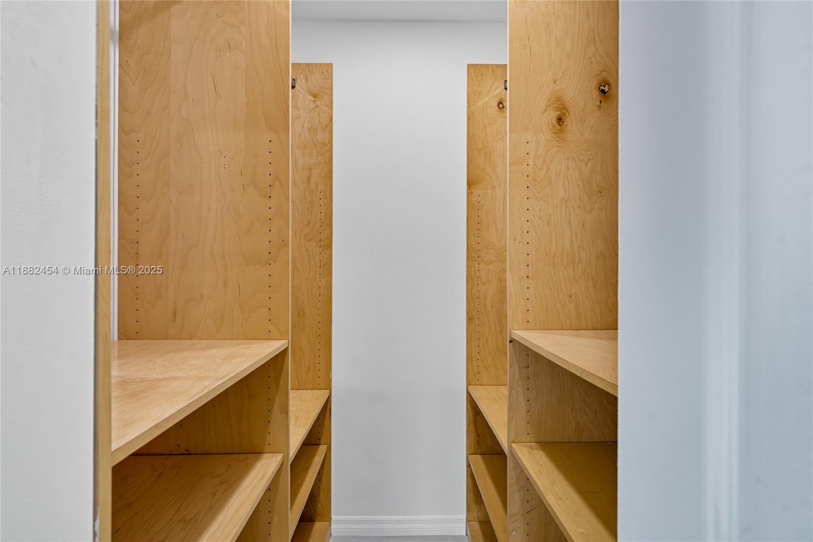 DRIFTWOOD ESTATES NO 2 - Residential