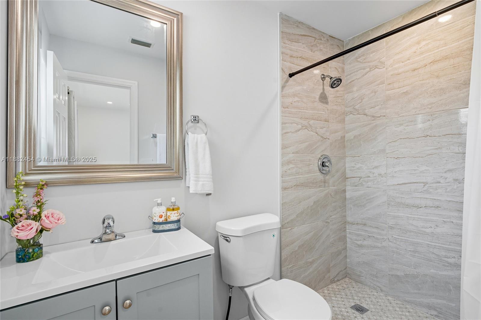 DRIFTWOOD ESTATES NO 2 - Residential