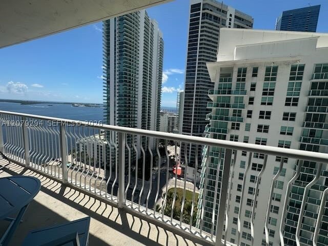 1200 Brickell Bay Dr 2303
