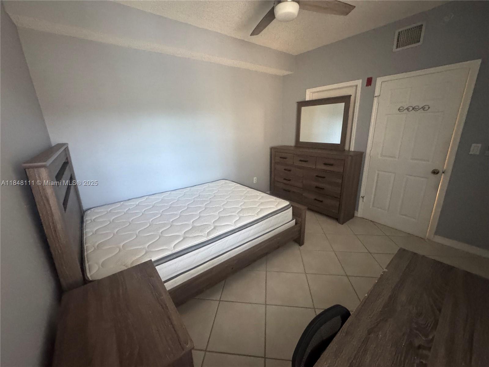 UNIVERSITY PARC RESIDENCE - Residential Lease
