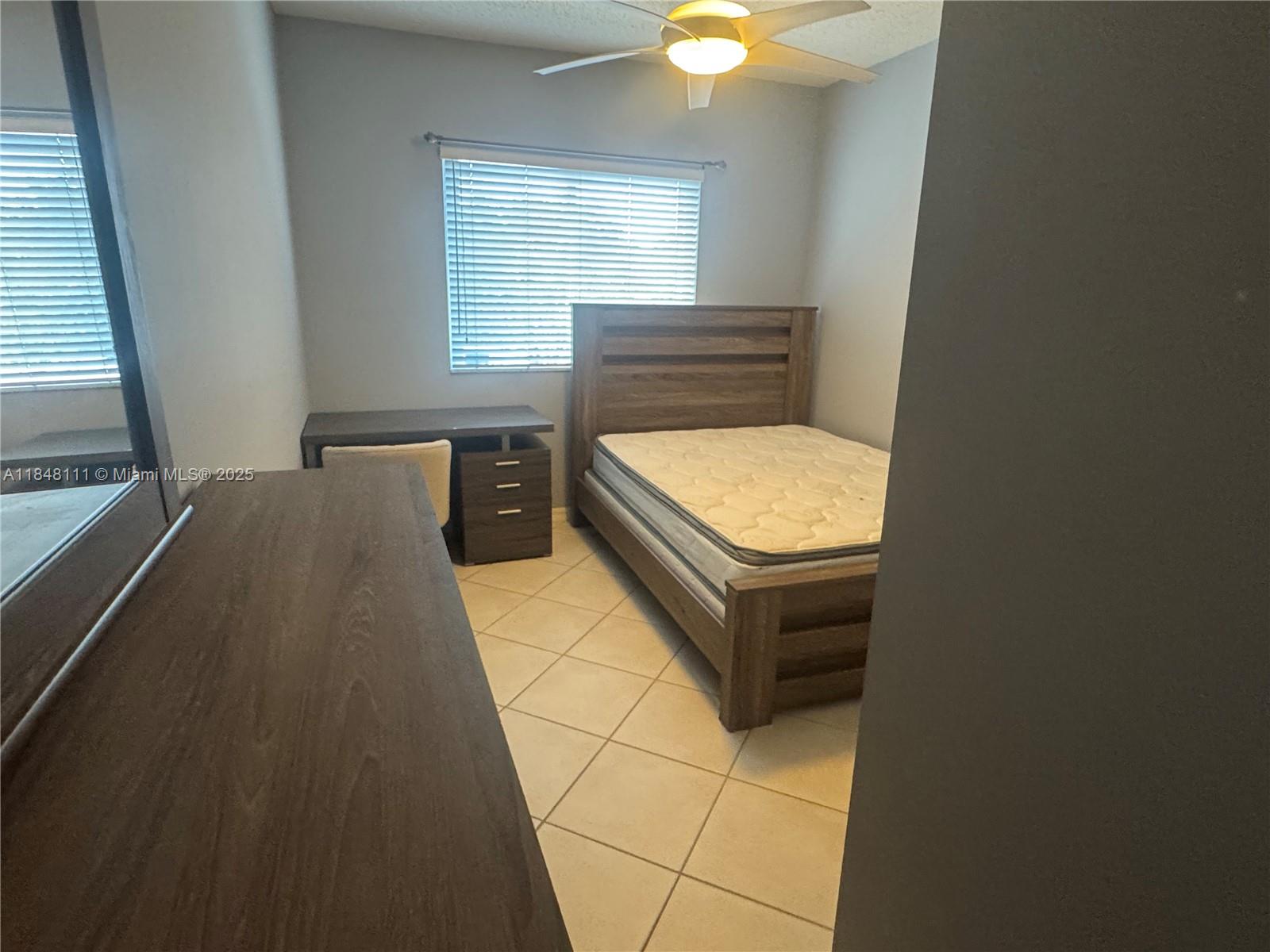 UNIVERSITY PARC RESIDENCE - Residential Lease