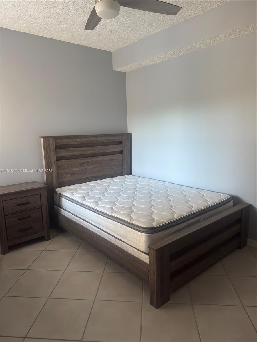 UNIVERSITY PARC RESIDENCE - Residential Lease