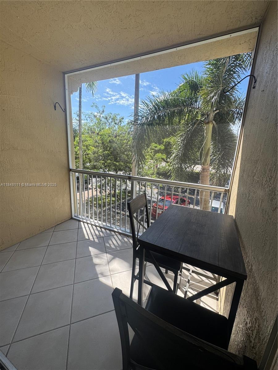 UNIVERSITY PARC RESIDENCE - Residential Lease