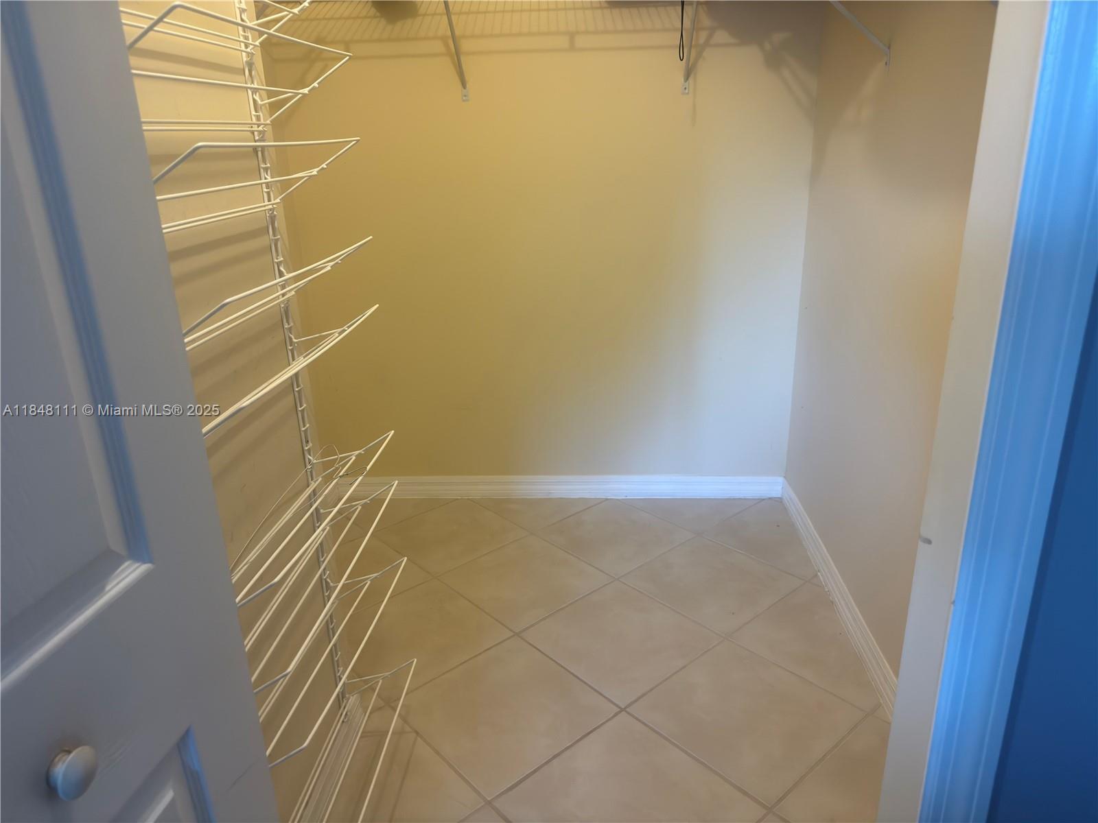 UNIVERSITY PARC RESIDENCE - Residential Lease