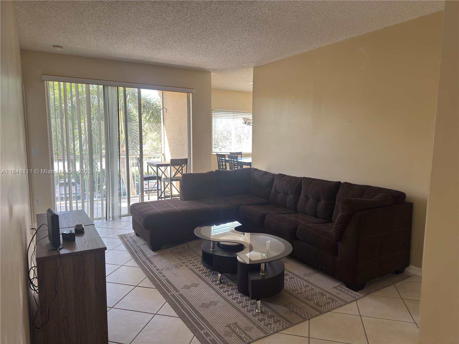 UNIVERSITY PARC RESIDENCE - Residential Lease