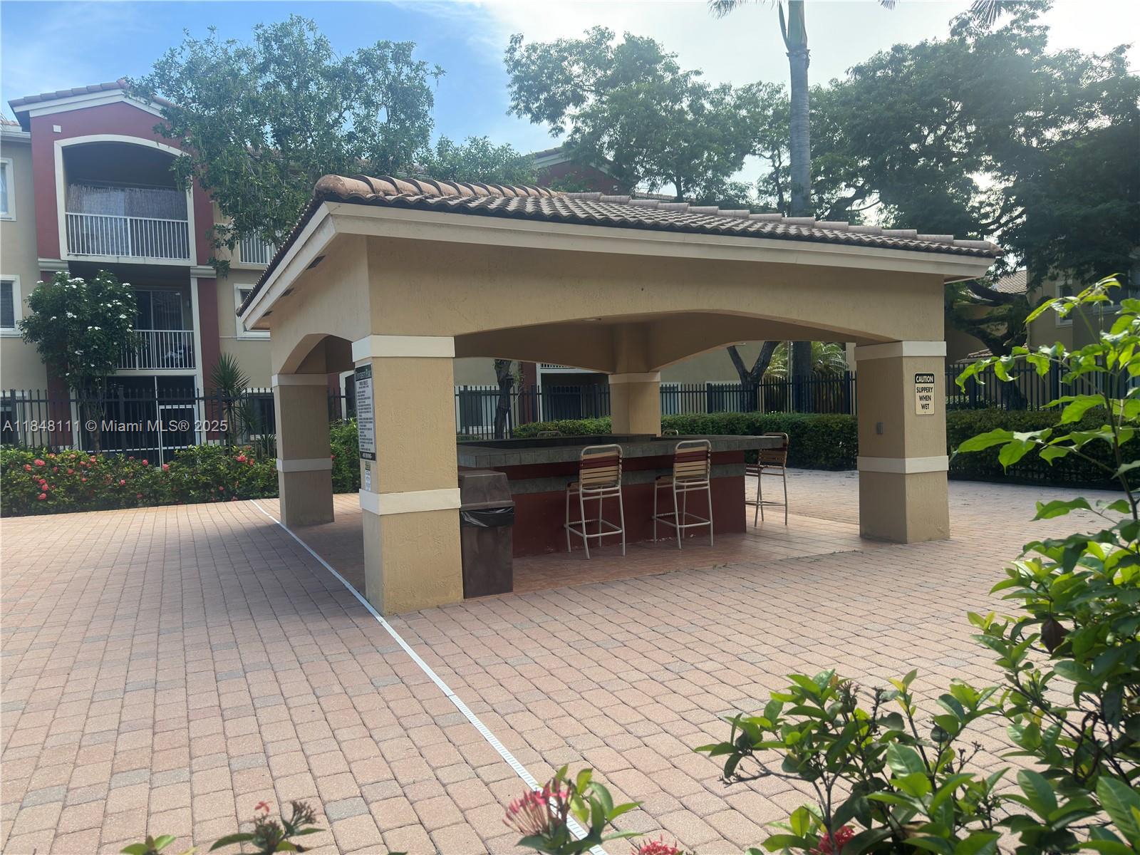 UNIVERSITY PARC RESIDENCE - Residential Lease