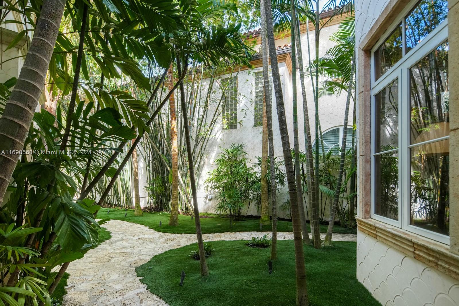 LINDISFARNE ON FISHER ISL - Residential