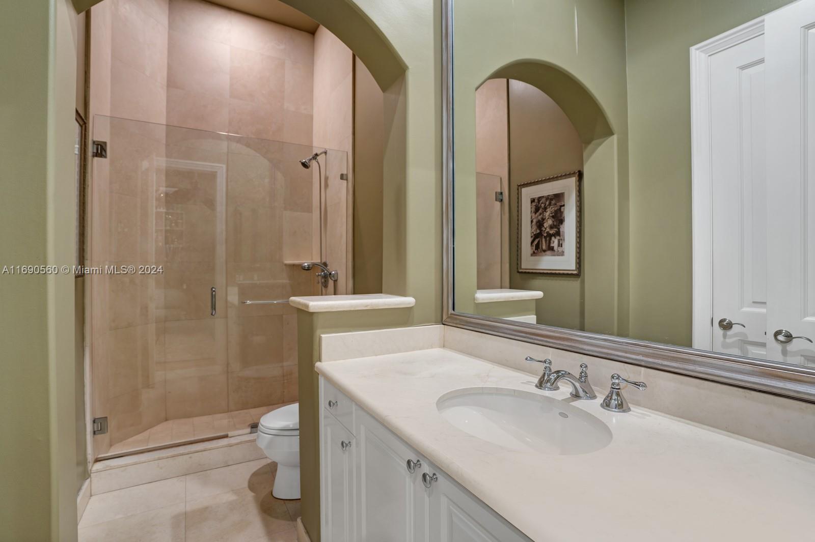 LINDISFARNE ON FISHER ISL - Residential