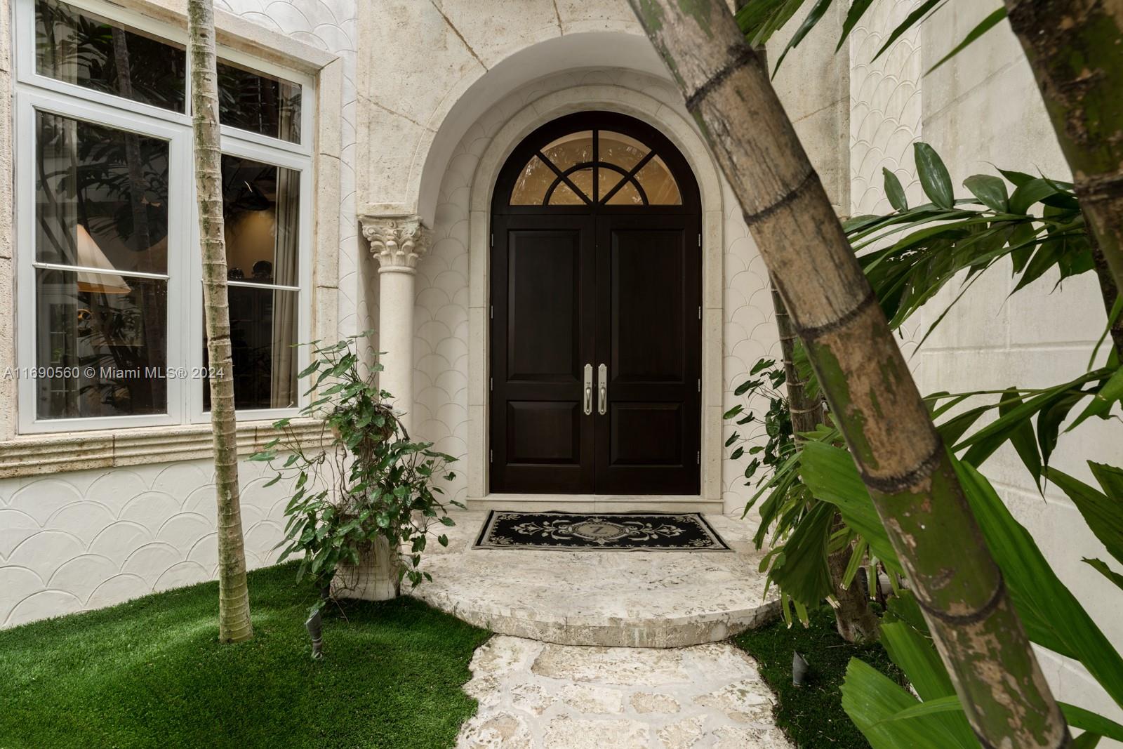 LINDISFARNE ON FISHER ISL - Residential