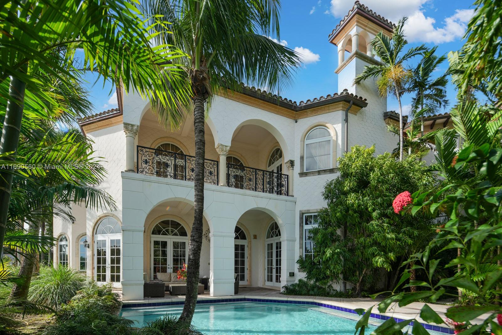 LINDISFARNE ON FISHER ISL - Residential