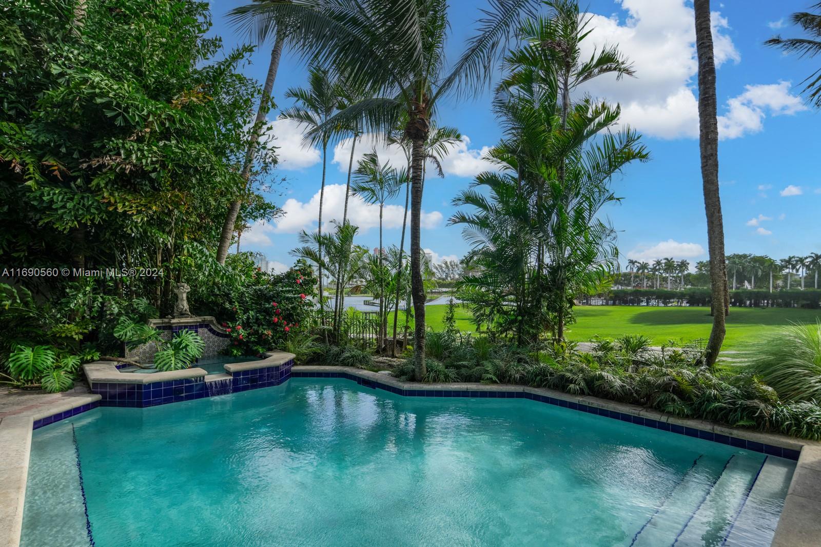 LINDISFARNE ON FISHER ISL - Residential