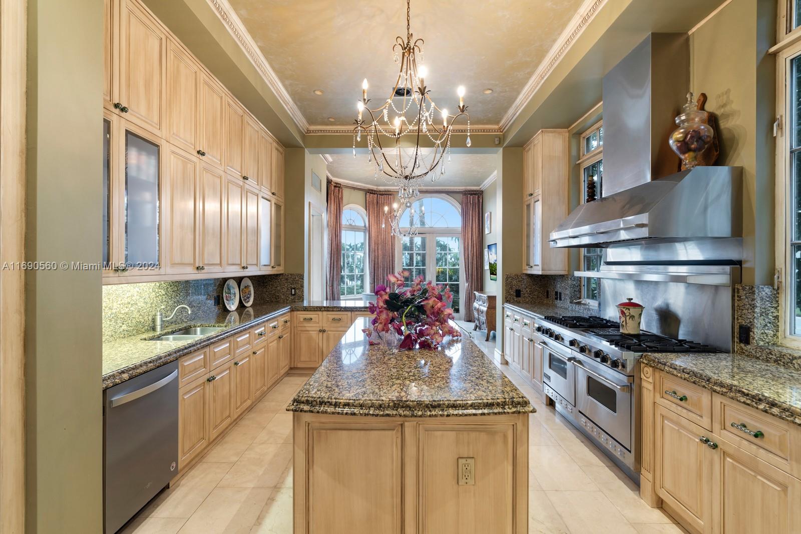 LINDISFARNE ON FISHER ISL - Residential